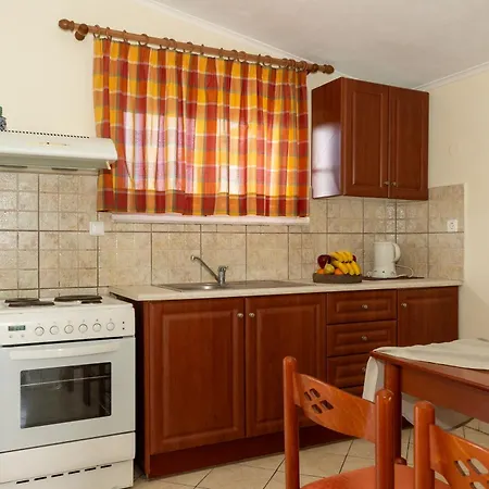 Hotel apartamentowy Pahnis *